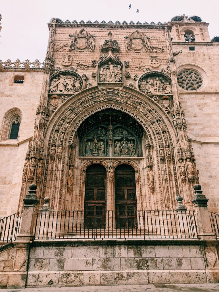 Main facade of Iglesia de Santa María la Real